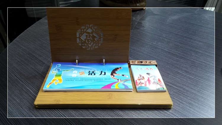 2017年帶便簽木質(zhì)精品臺歷印刷